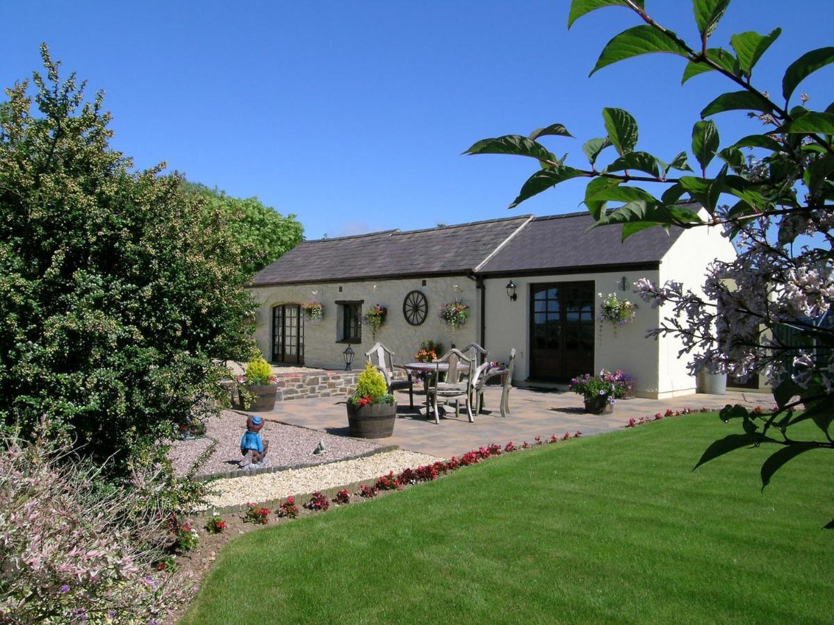 Y Stabl Villa Fishguard Exterior photo